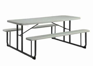 Benches & Picnic Tables